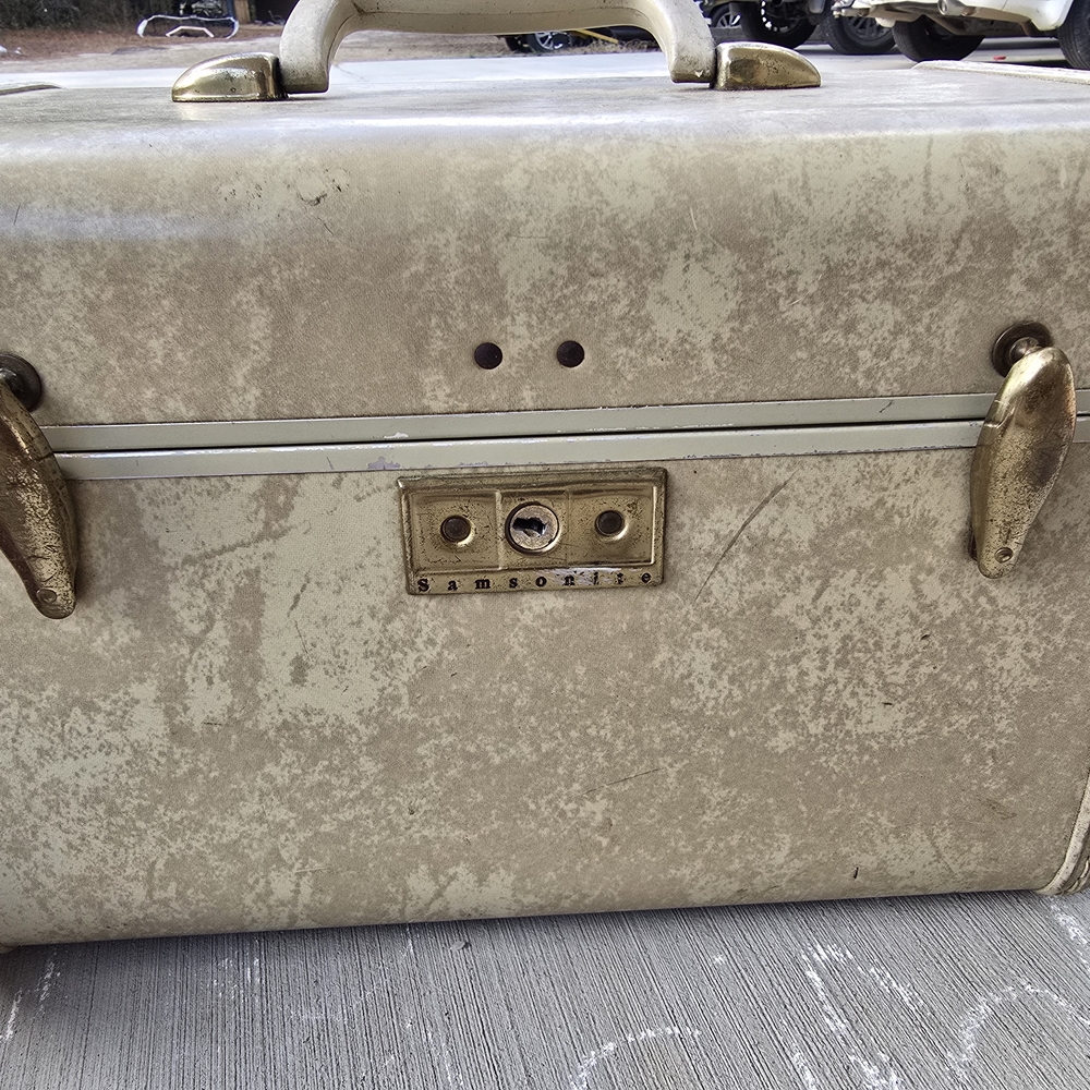 Samsonite Train Case Hardshell Vintage